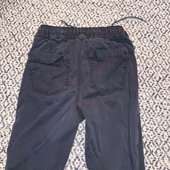 Black American Eagle Joggers - Picture 5 of 7